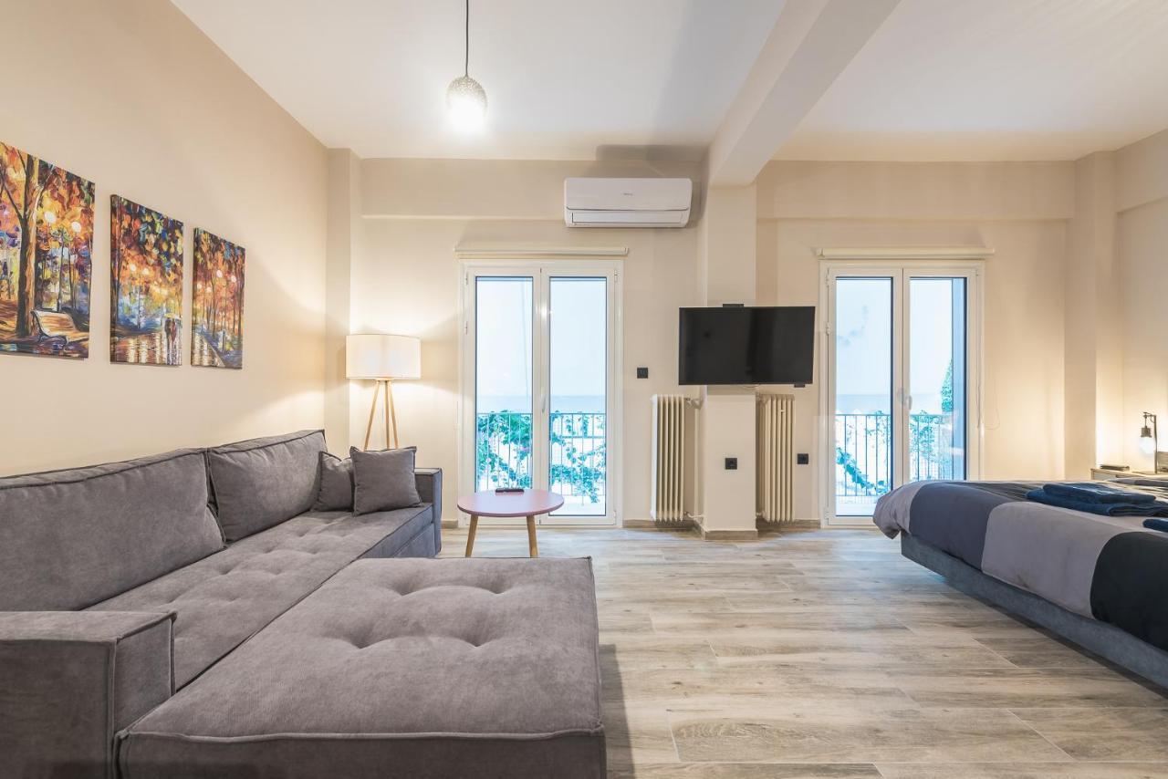 Modern Apartment Downtown アテネ エクステリア 写真