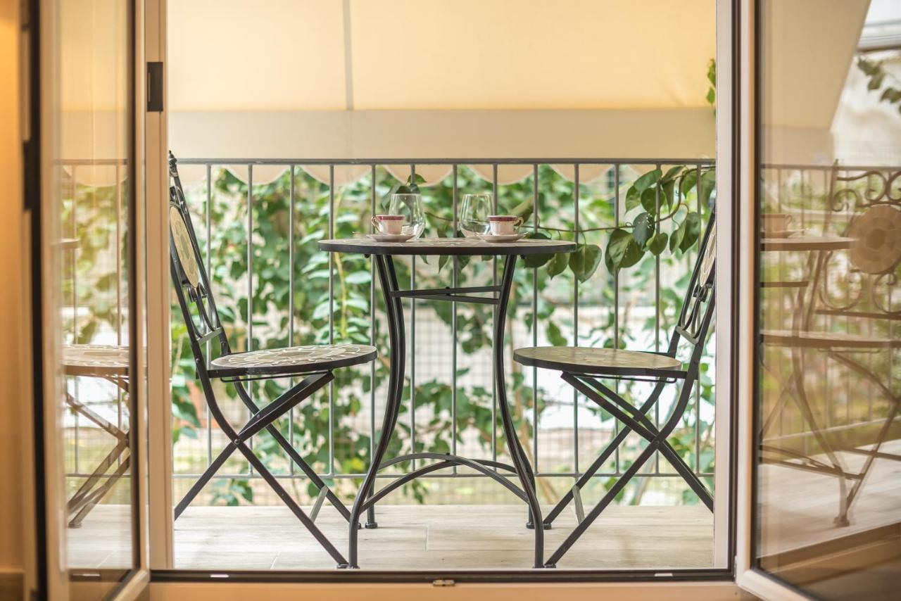 Modern Apartment Downtown アテネ エクステリア 写真